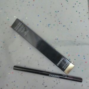 Chanel Eyeliner Stylo Velux.  Brand New